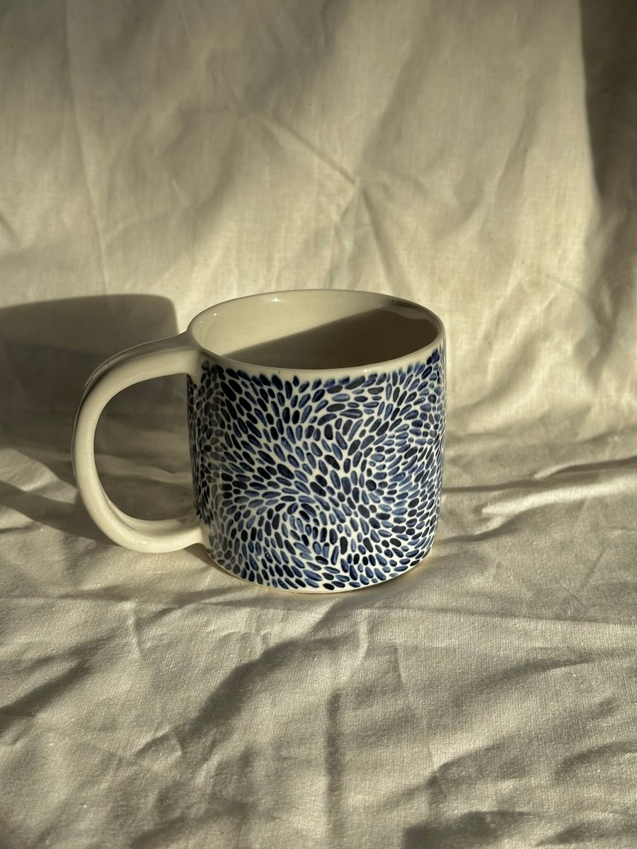 blue vector-flow mug